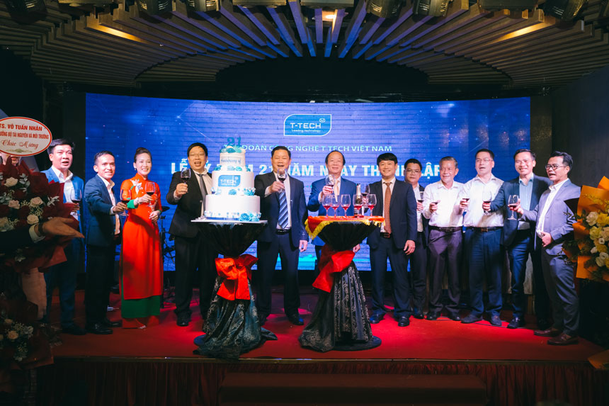 oàn cảnh buổi Lễ kỷ niệm 21 năm thành lập Tập đoàn Công nghệ T-TECH Việt Nam