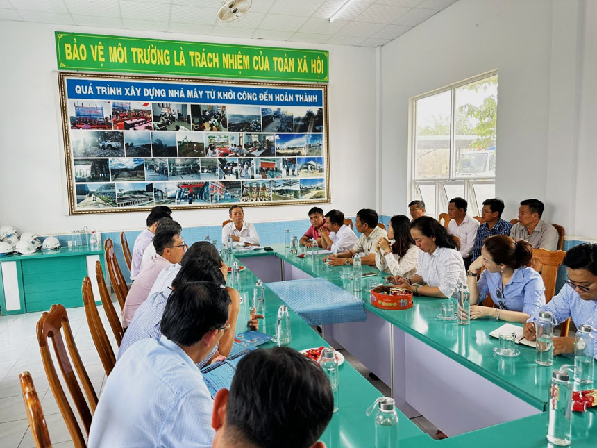 Đoàn khảo sát UBND tỉnh Bình Thuận làm việc với đơn vị vận hành xử lý rác