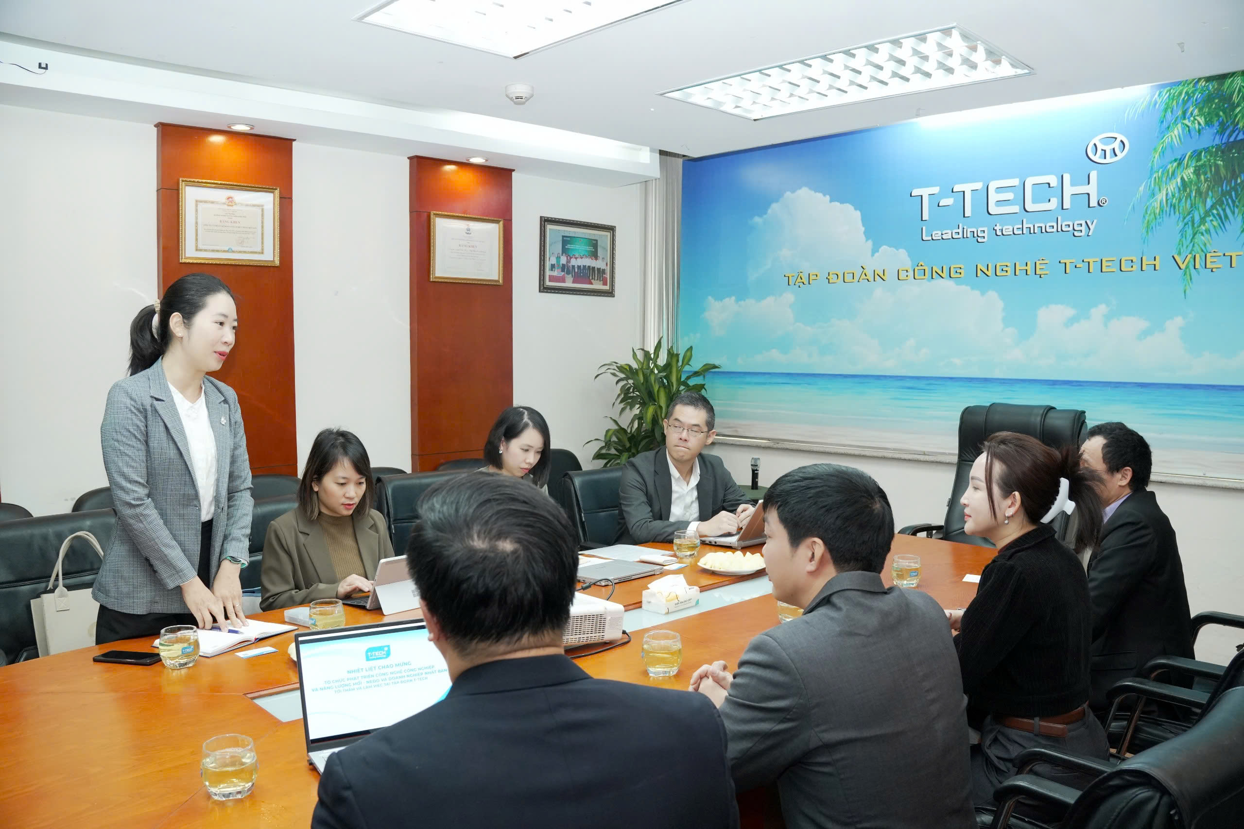 Tập đoàn T-TECH đón tiếp và làm việc với Tổ chức Phát triển Công nghệ ...